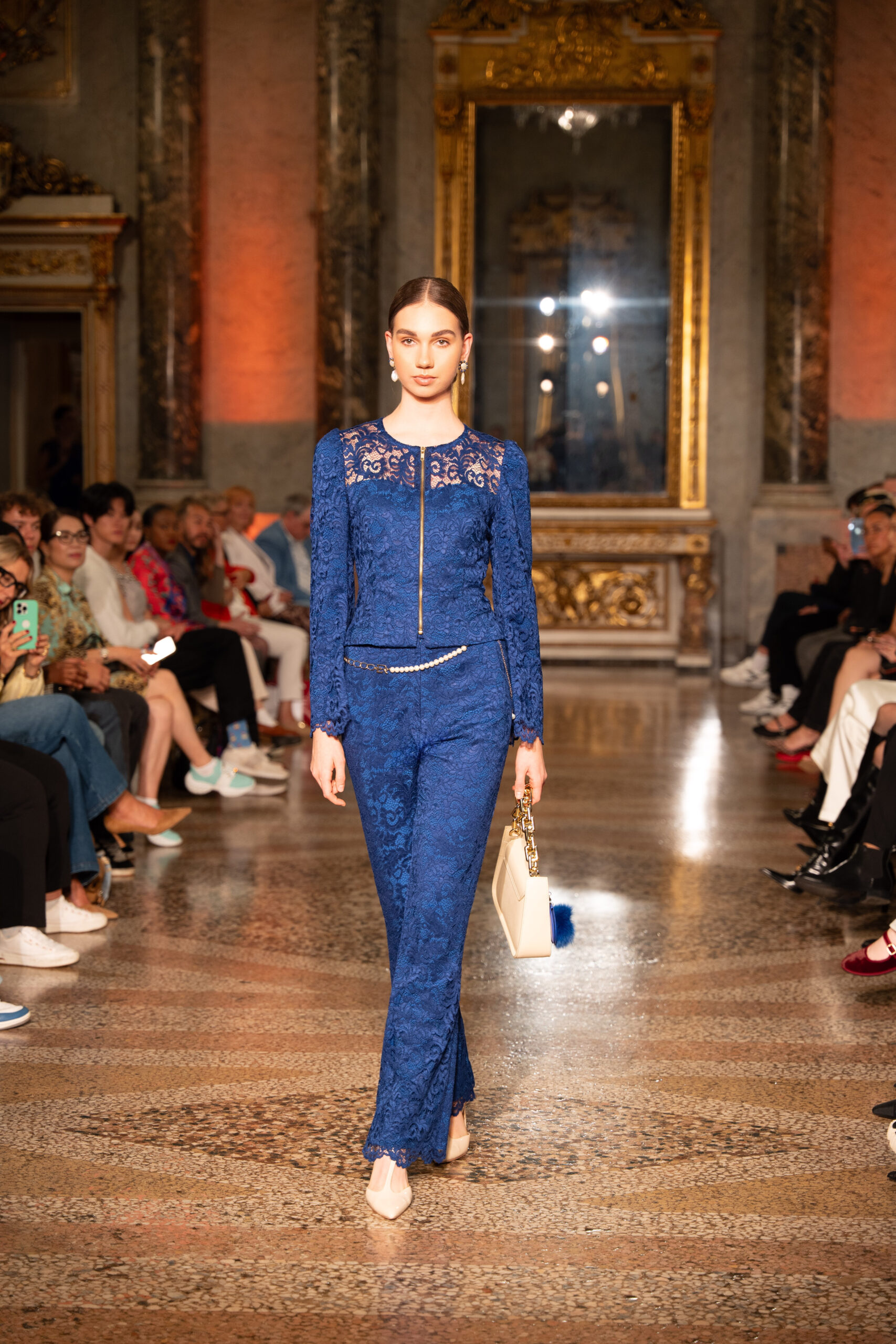 04319966-817C-43D2-94C1-9302F55479E8