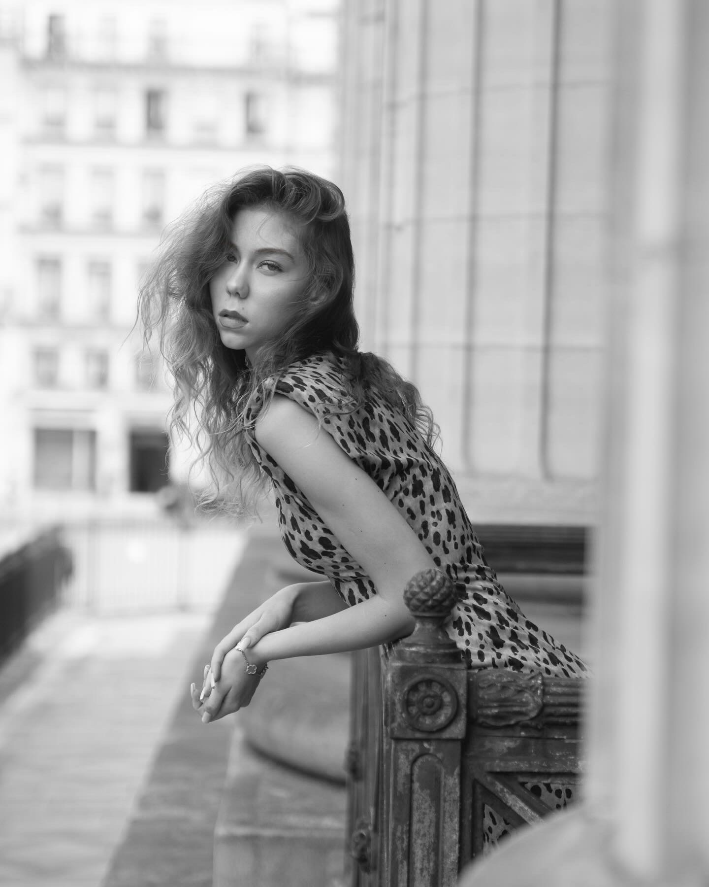 DDE25C9A-BDE1-413B-A6EA-1D170B01FA88